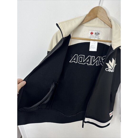 HBC Hudson’s Bay Woman S Olympic Canada Softshell Podium Jacket Black - Picture 9 of 9